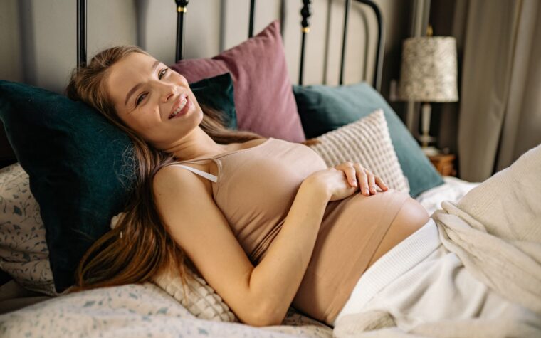 Gravidez e primeiro bebê: o guia completo para mães no Brasil